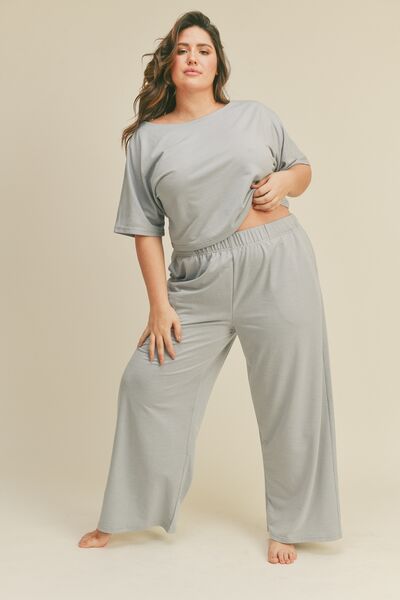 *Short Sleeve Cropped Top and Wide Leg Pants Set